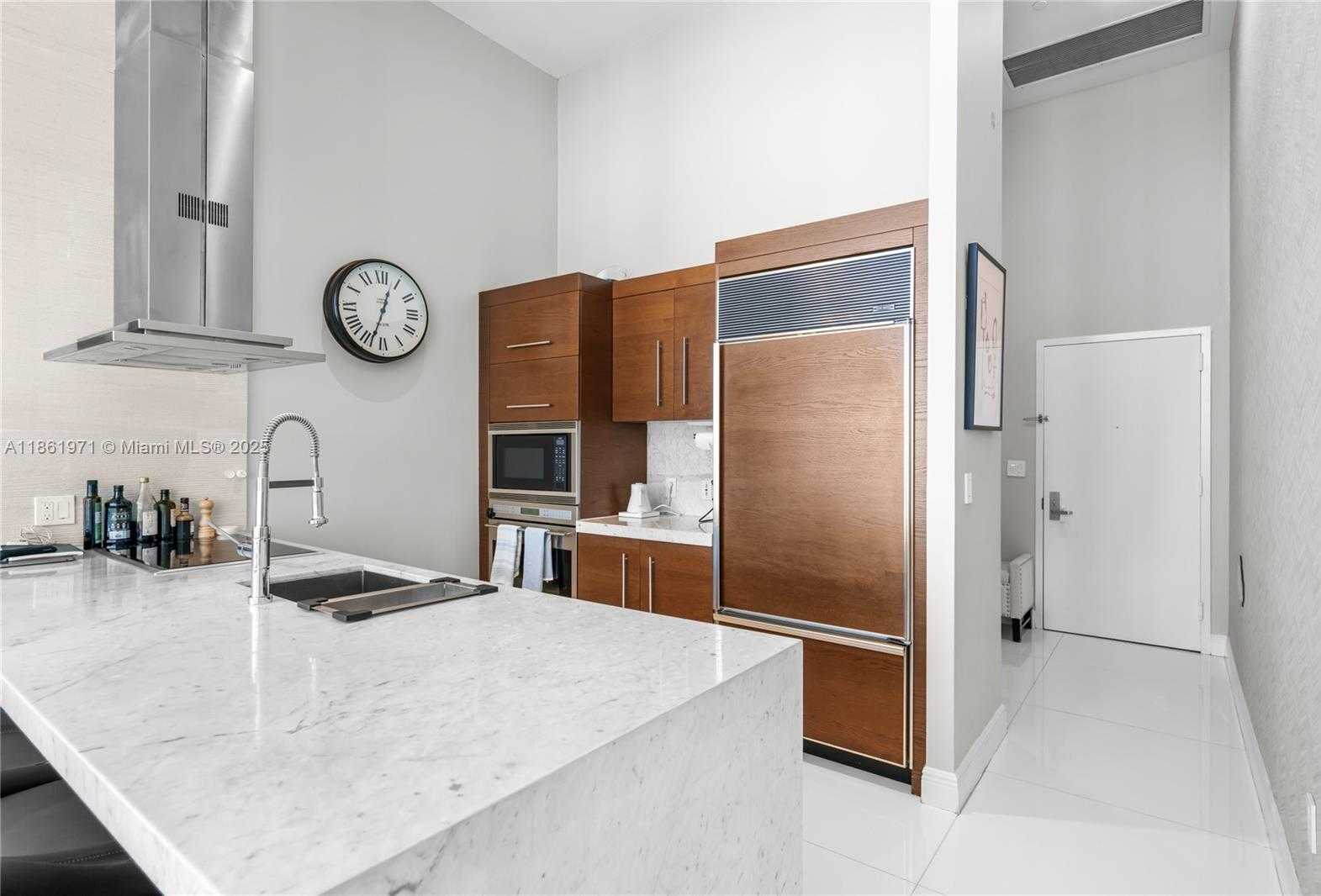 Small Image of 495 BRICKELL AVE #4104, Miami Number 7