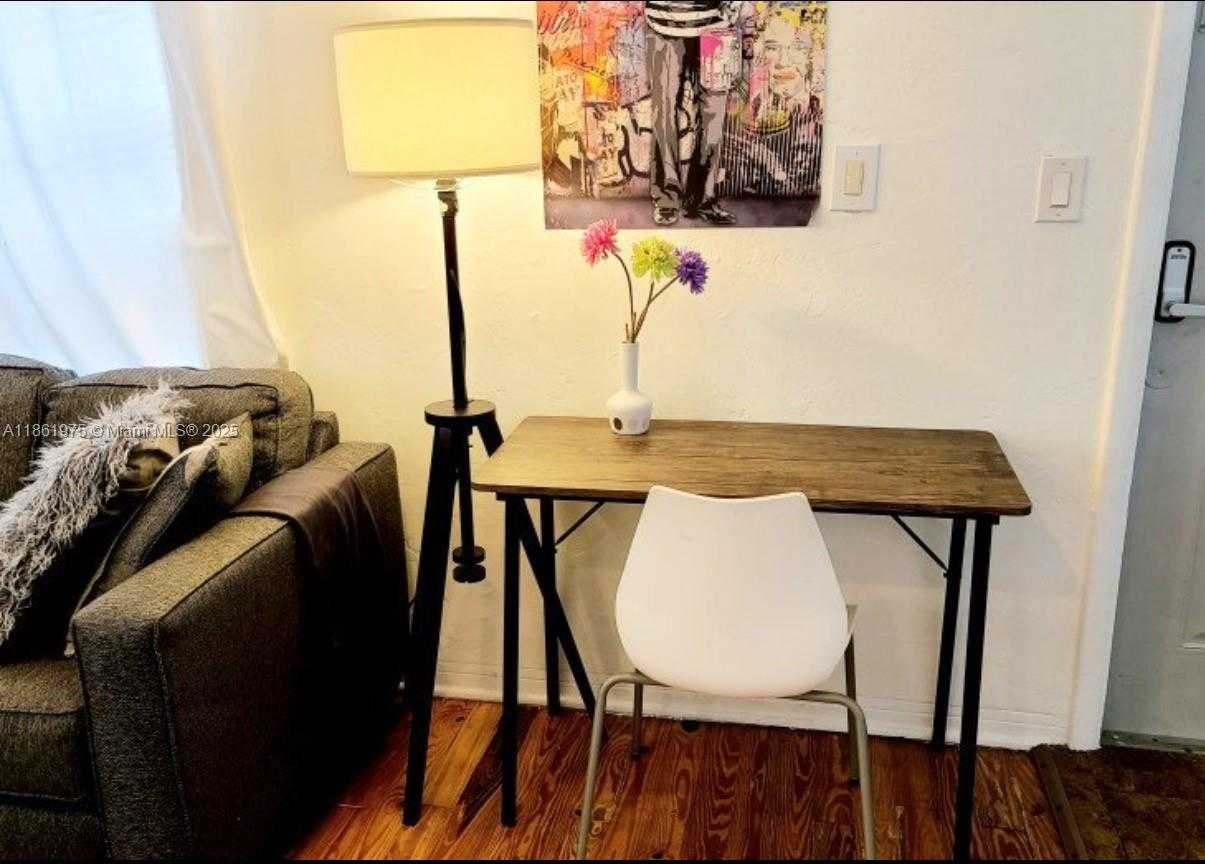 Small Image of 233 80TH ST #2, Miami Beach Number 3