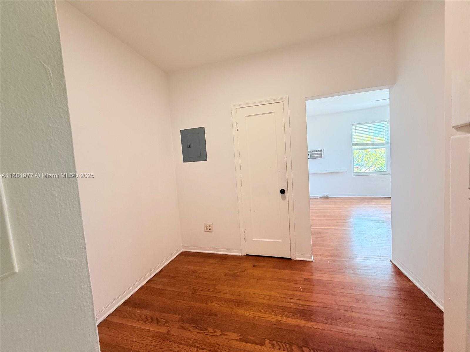 Small Image of 315 WEST 28TH ST #3, Miami Beach Number 7