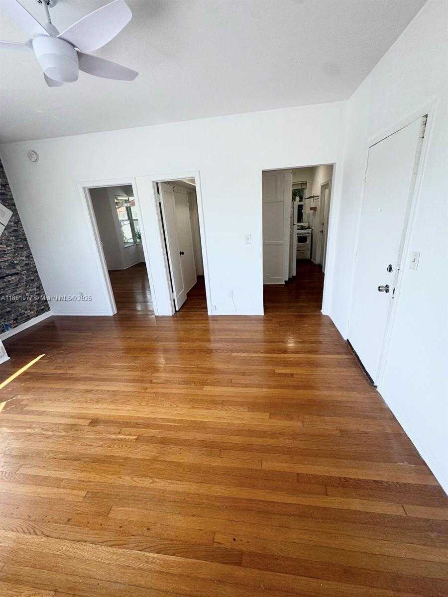 Small Image of 315 WEST 28TH ST #3, Miami Beach Number 8