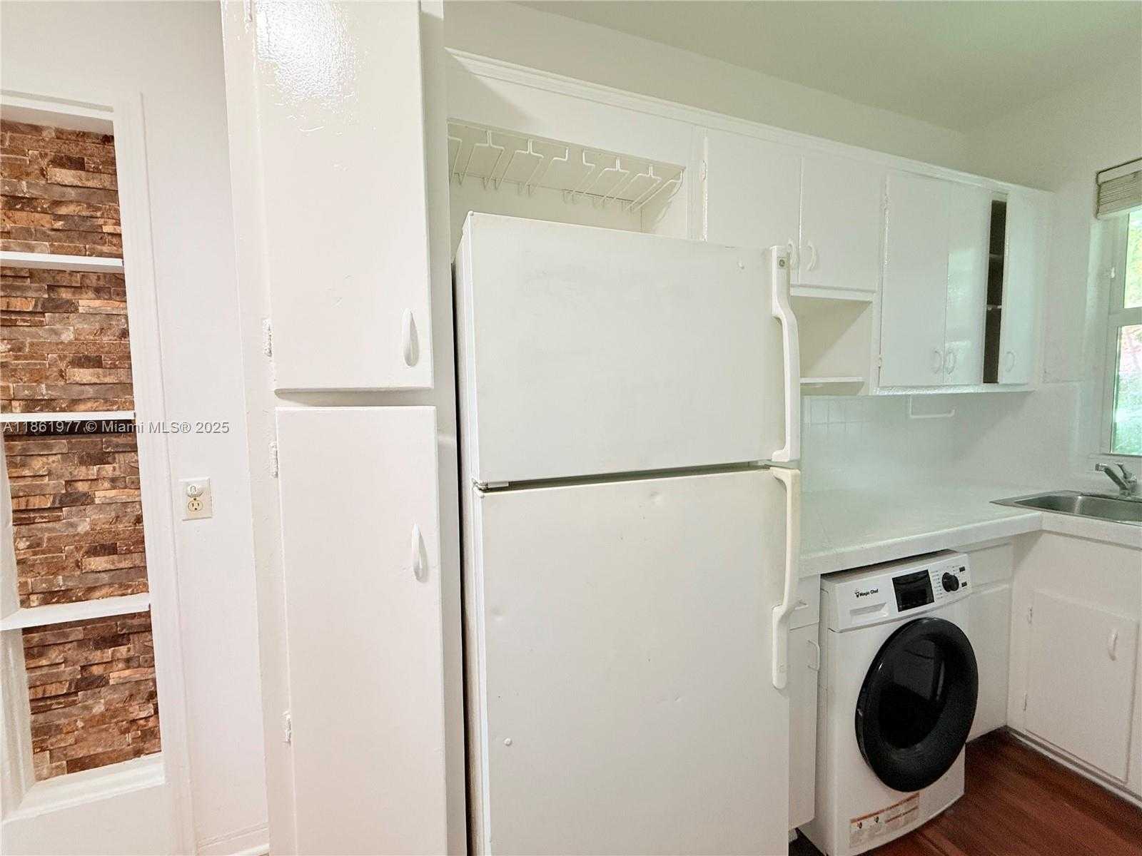 Small Image of 315 WEST 28TH ST #3, Miami Beach Number 9