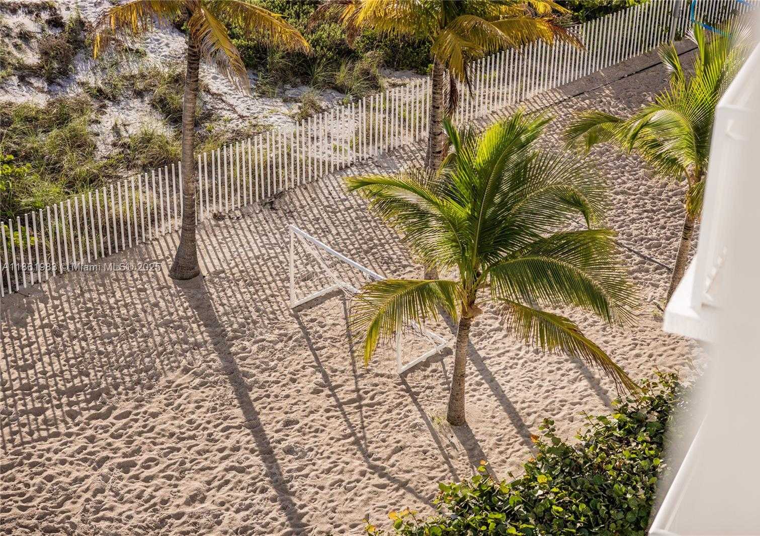 Small Image of 615 EAST OCEAN DR #6A, Key Biscayne Number 24