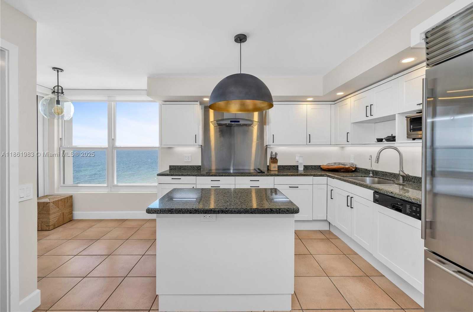 Small Image of 615 EAST OCEAN DR #6A, Key Biscayne Number 9