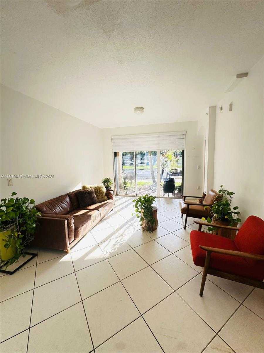 Small Image of 6400 NORTH WEST 114TH AVE #1101, Doral Number 2