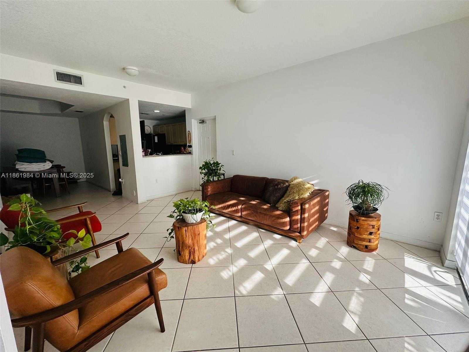 Small Image of 6400 NORTH WEST 114TH AVE #1101, Doral Number 4