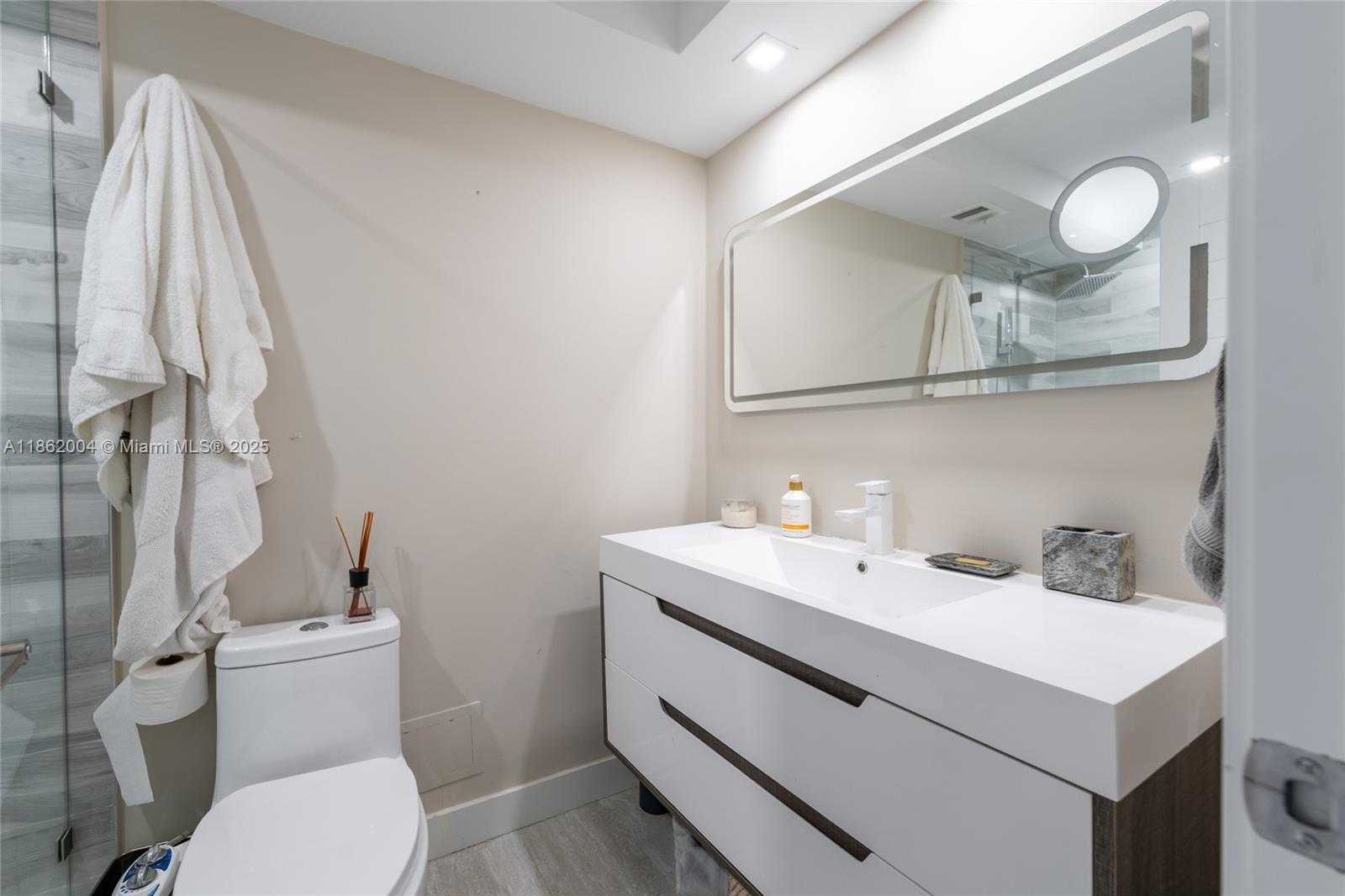 Small Image of 16546 NORTH EAST 26TH AVE #4F, North Miami Beach Number 22