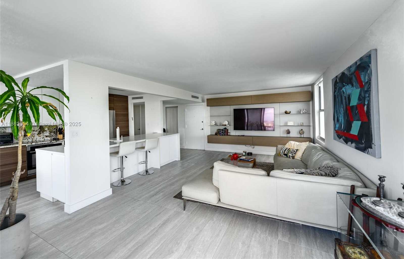 Small Image of 16546 NORTH EAST 26TH AVE #4F, North Miami Beach Number 3