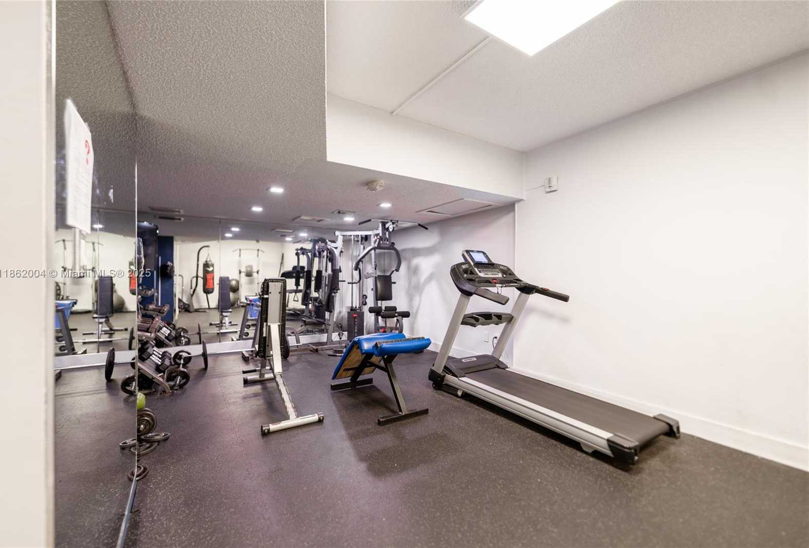 Small Image of 16546 NORTH EAST 26TH AVE #4F, North Miami Beach Number 47