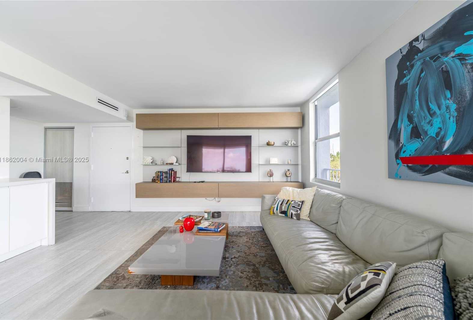 Small Image of 16546 NORTH EAST 26TH AVE #4F, North Miami Beach Number 5