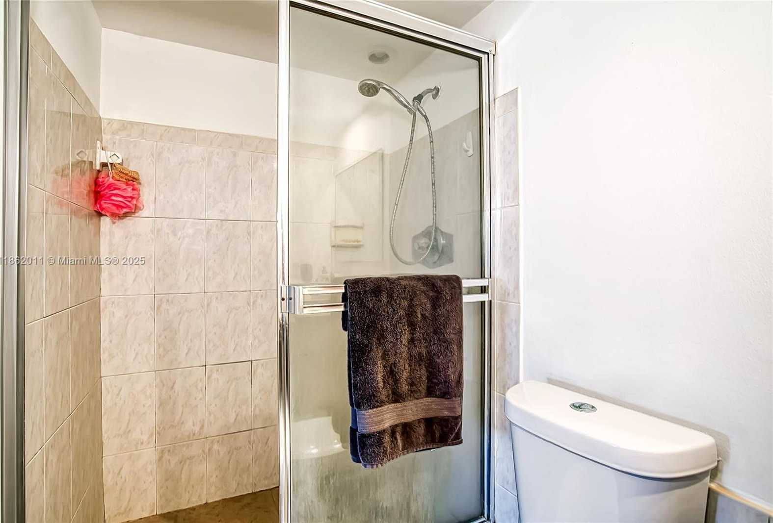 Small Image of 300 LAYNE BLVD #302, Hallandale Beach Number 18