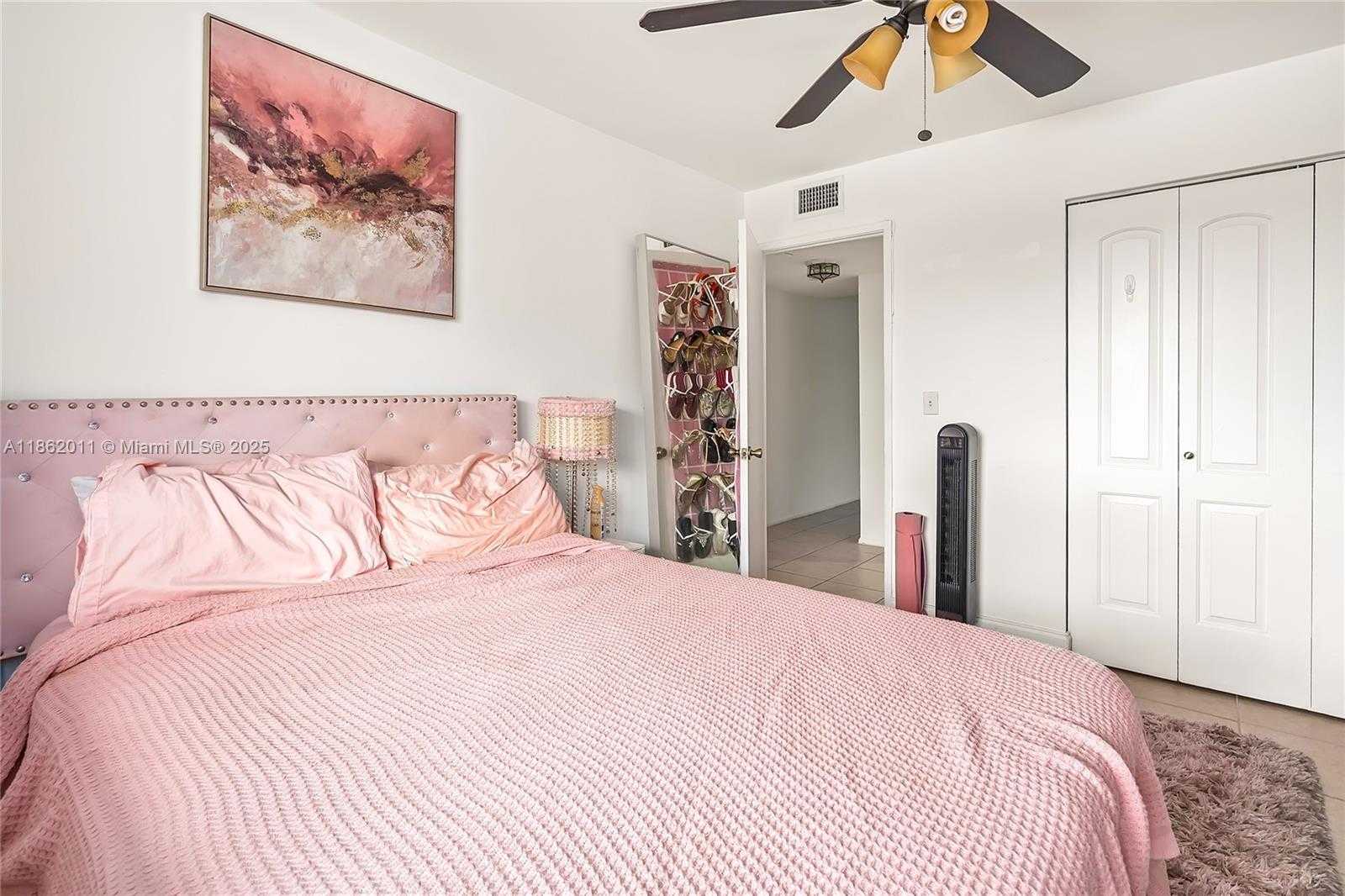 Small Image of 300 LAYNE BLVD #302, Hallandale Beach Number 24
