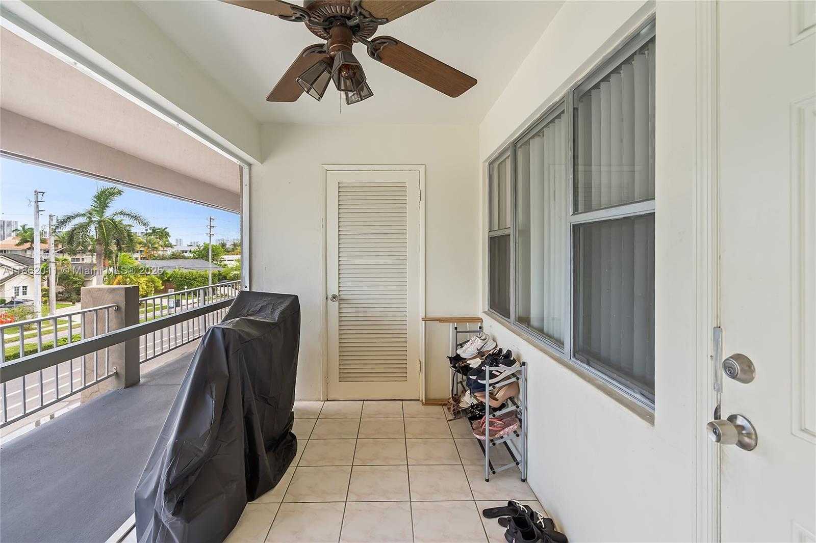 Small Image of 300 LAYNE BLVD #302, Hallandale Beach Number 26