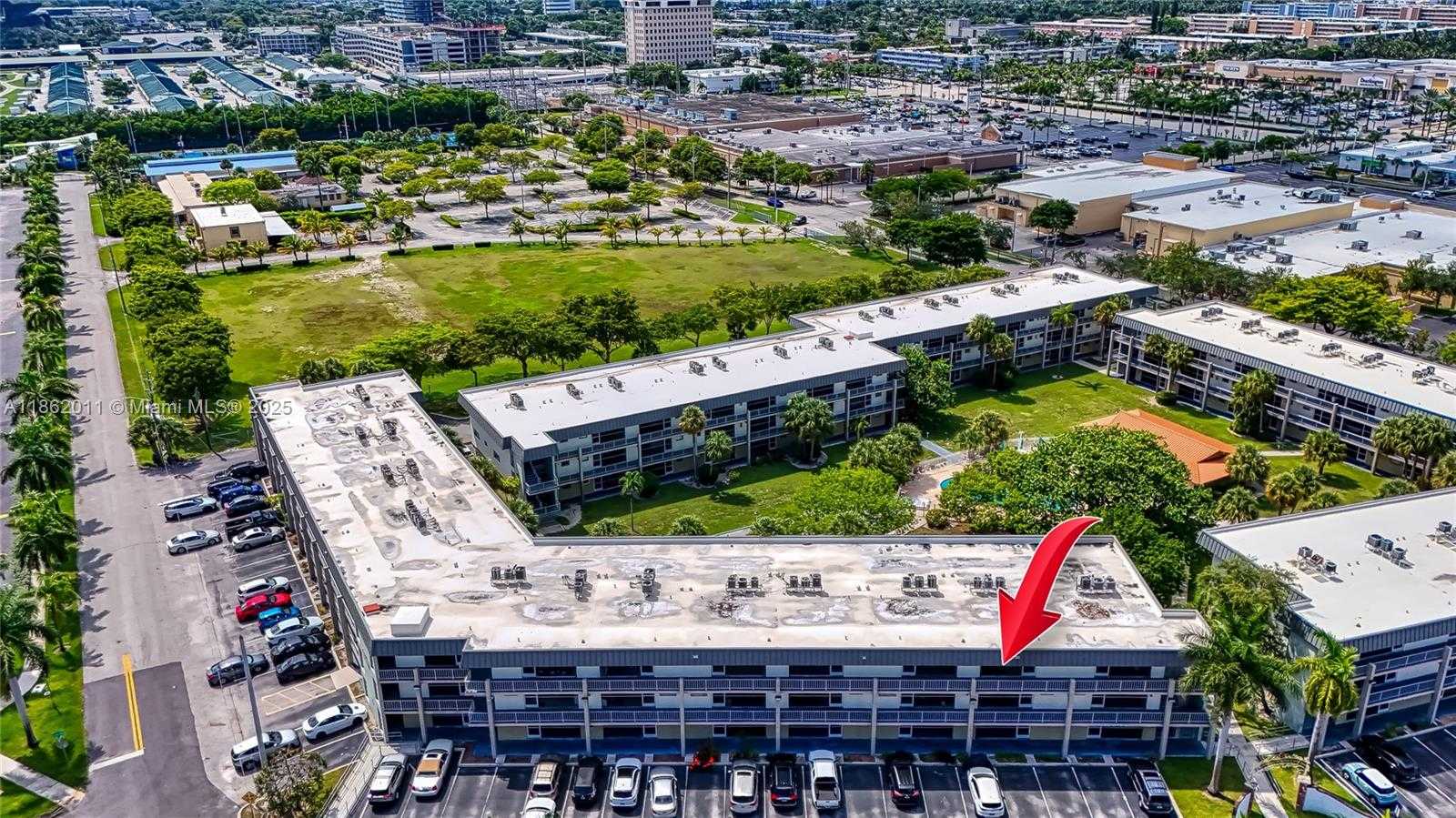 Small Image of 300 LAYNE BLVD #302, Hallandale Beach Number 42