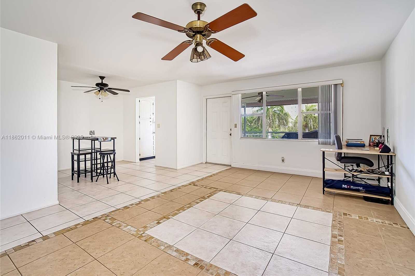 Small Image of 300 LAYNE BLVD #302, Hallandale Beach Number 7