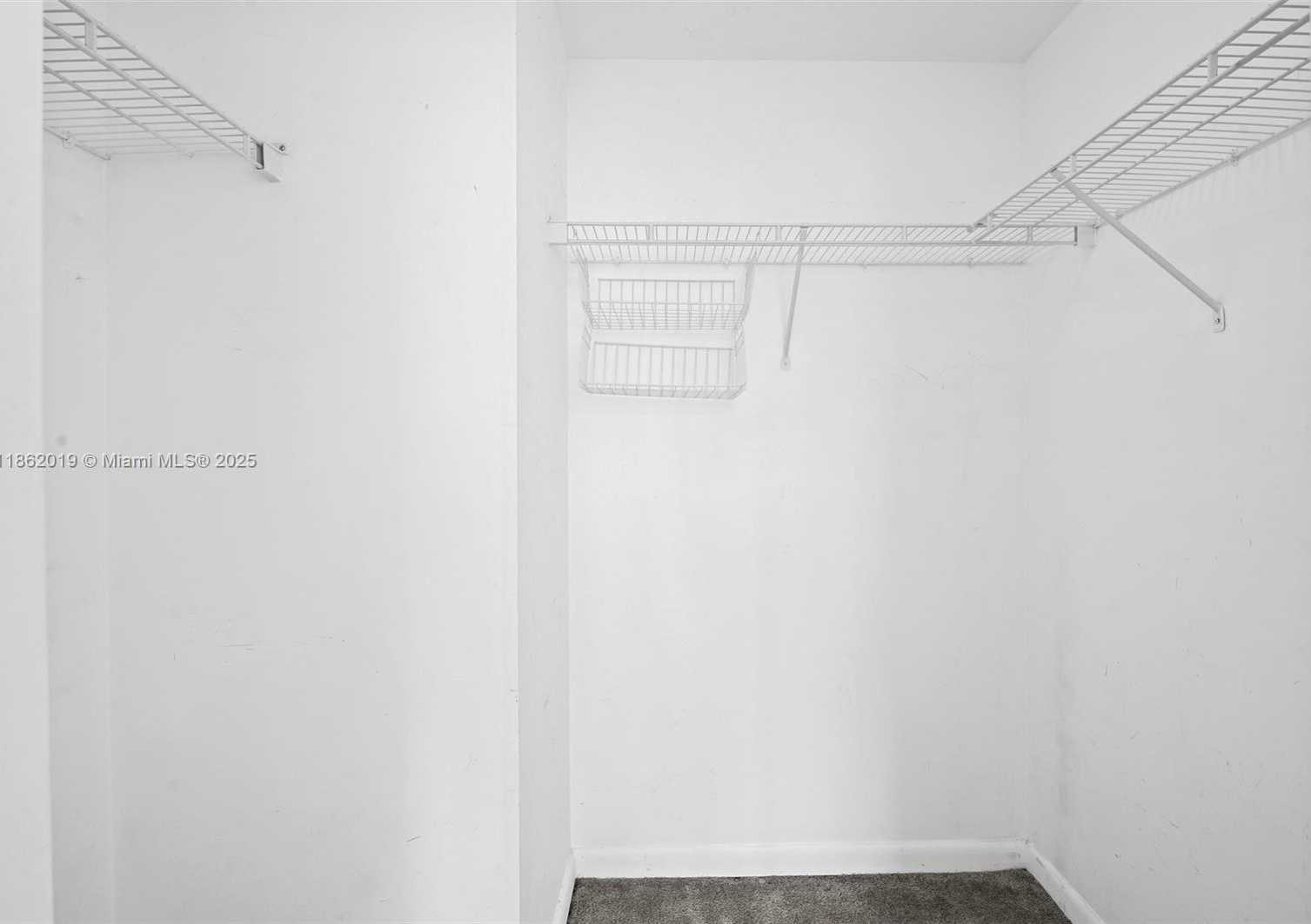 Small Image of 244 BISCAYNE BLVD #1609, Miami Number 19