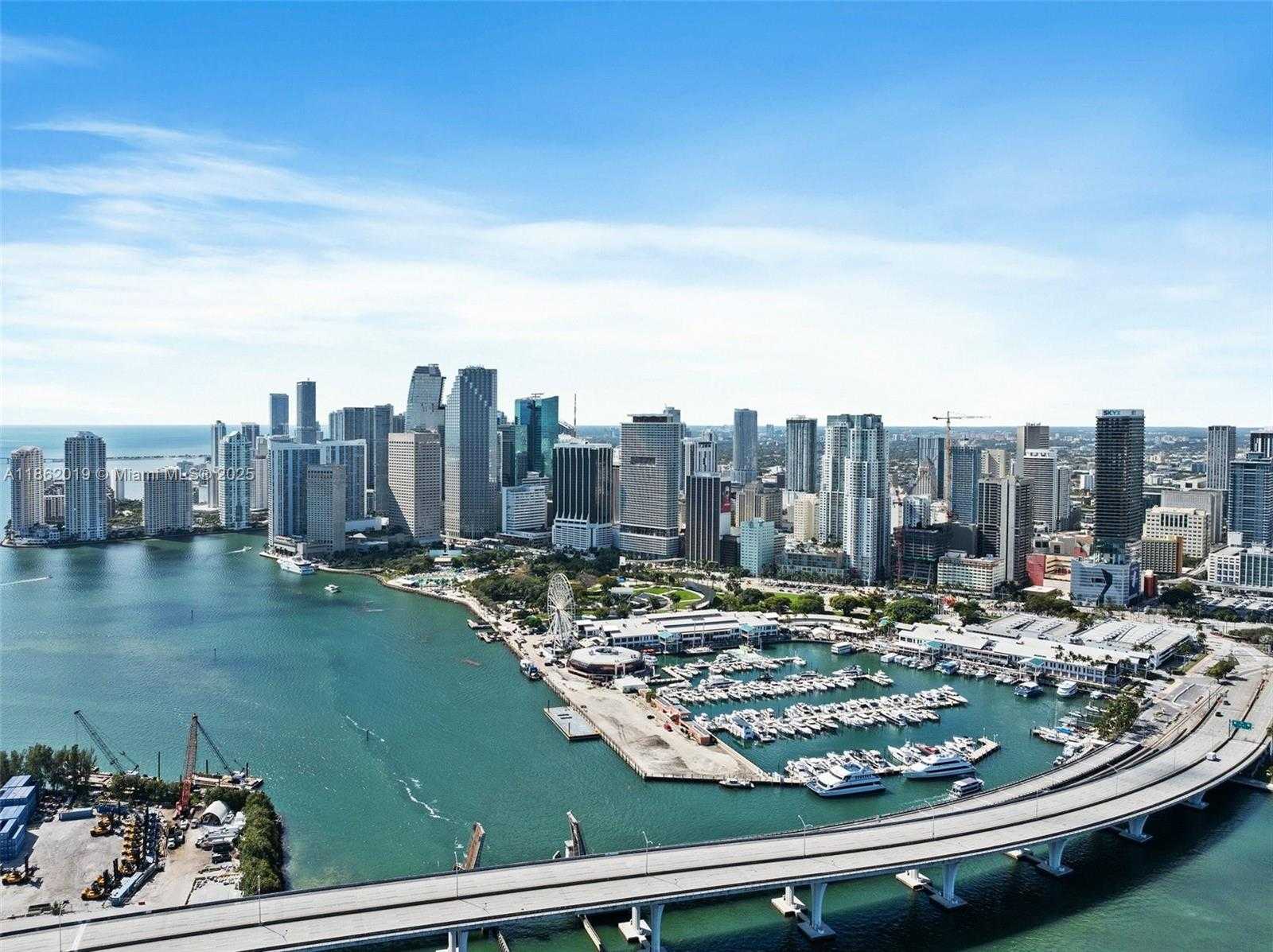 Small Image of 244 BISCAYNE BLVD #1609, Miami Number 29