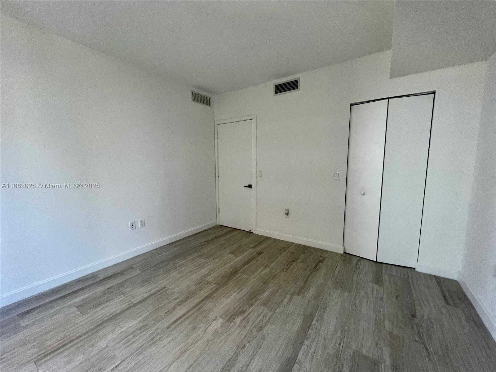 Small Image of 55 SOUTH WEST 9TH ST #2702, Miami Number 13