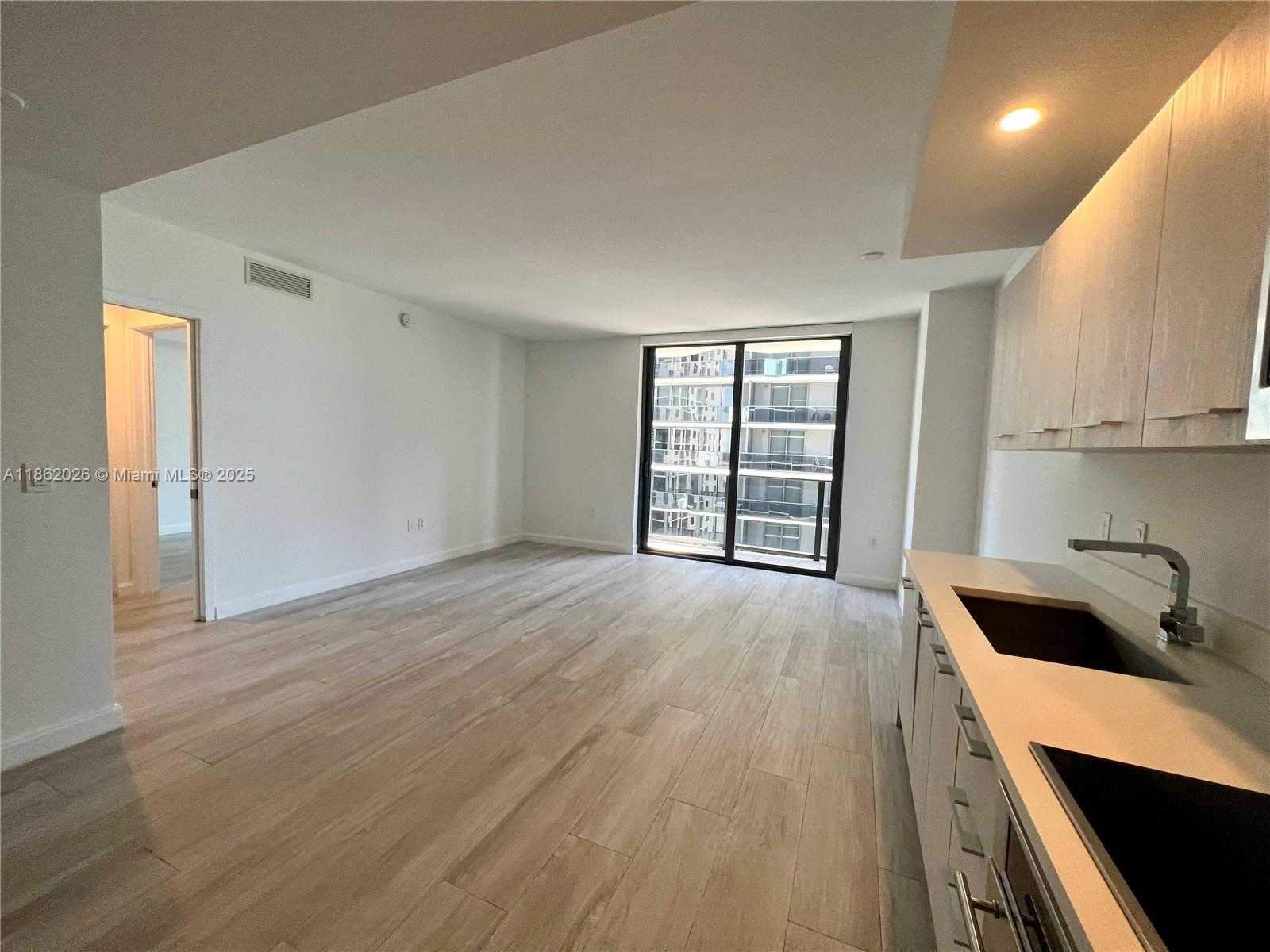 Small Image of 55 SOUTH WEST 9TH ST #2702, Miami Number 6