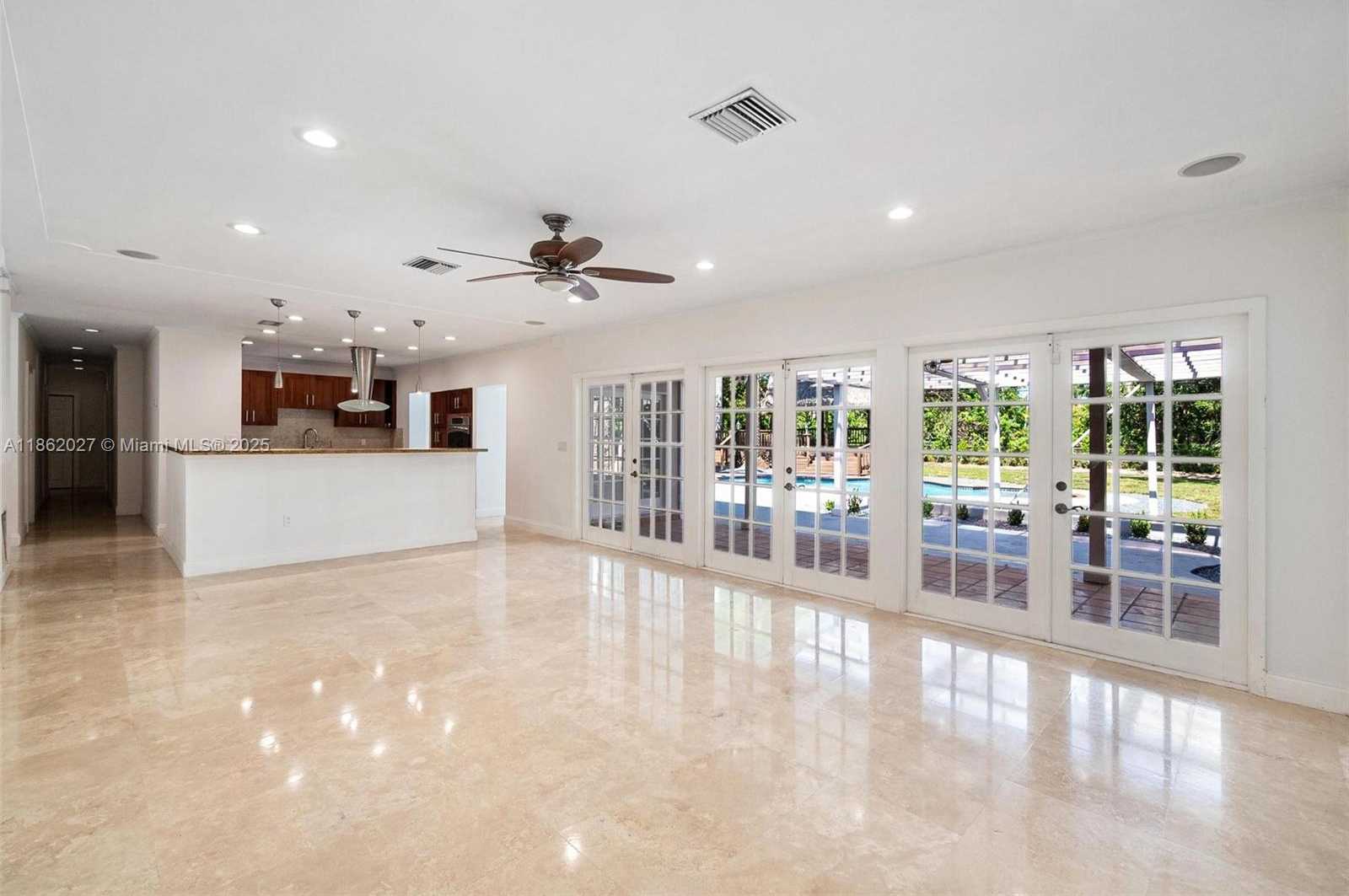 Small Image of 11301 SOUTH WEST 91ST AVE, Miami Number 12