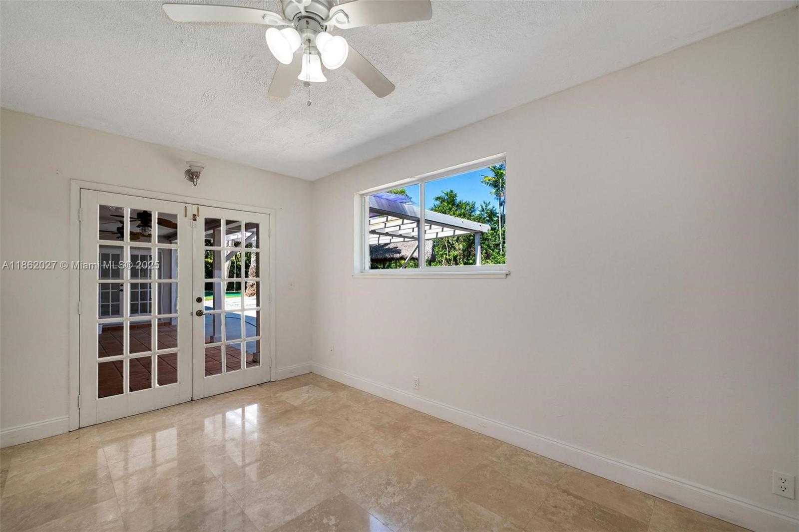 Small Image of 11301 SOUTH WEST 91ST AVE, Miami Number 26