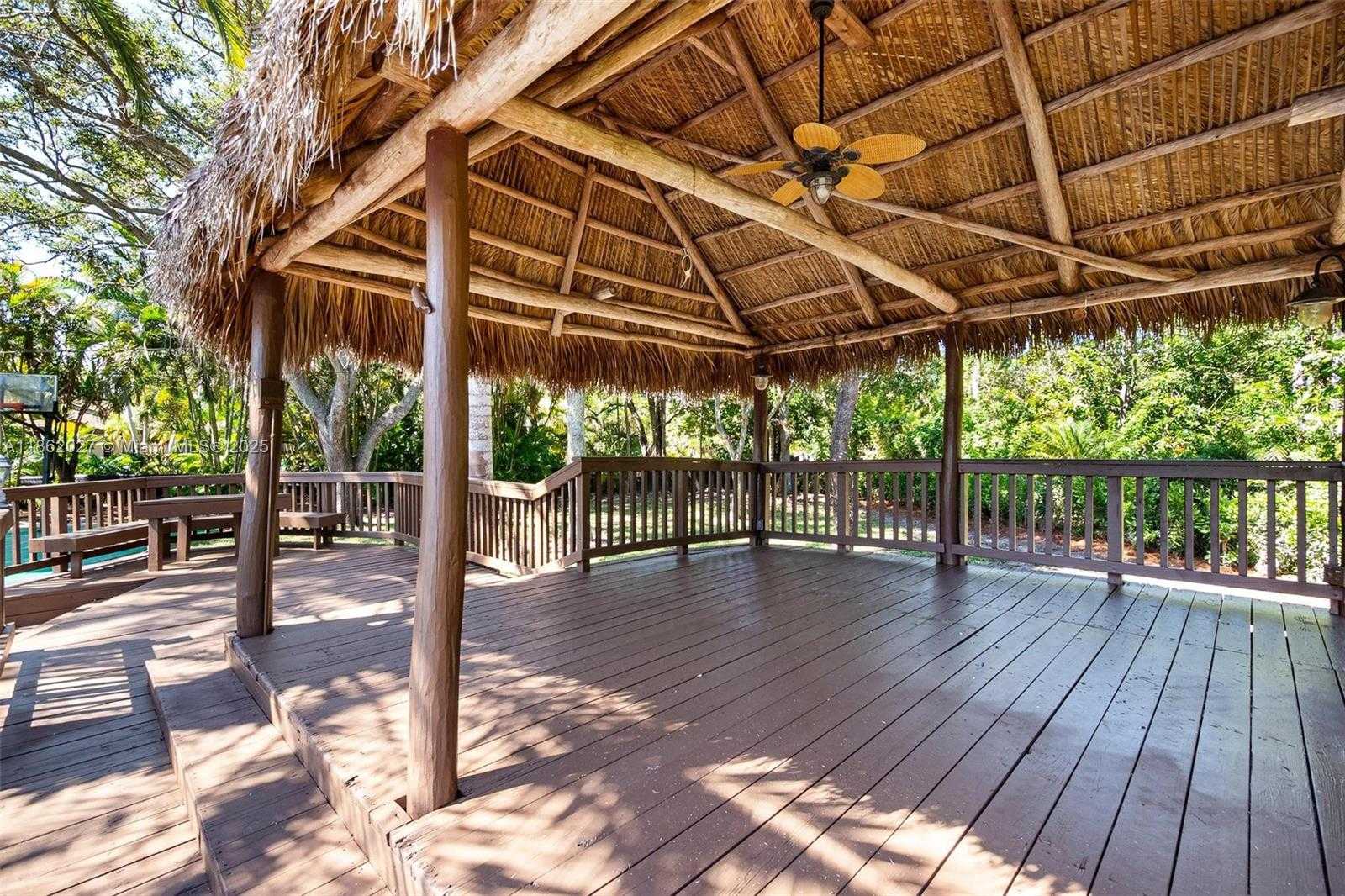 Small Image of 11301 SOUTH WEST 91ST AVE, Miami Number 36