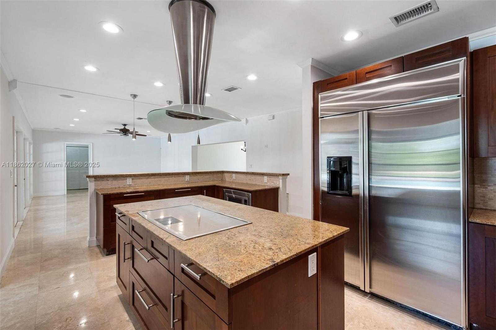 Small Image of 11301 SOUTH WEST 91ST AVE, Miami Number 6