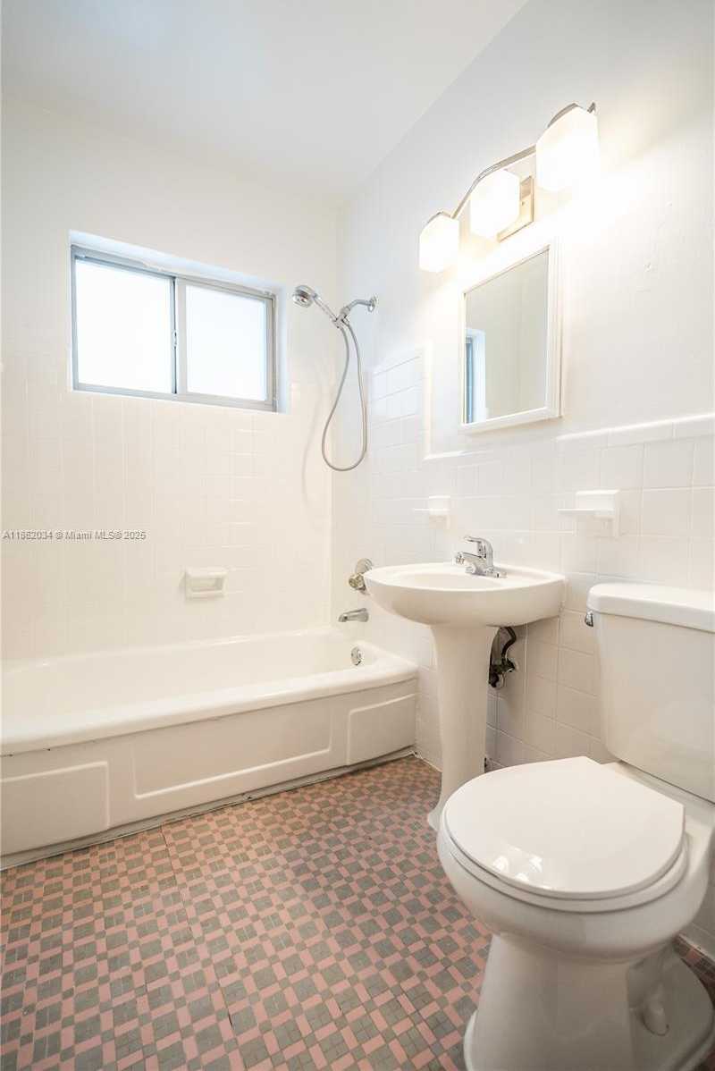 Small Image of 7315 HARDING AVE #12A, Miami Beach Number 13