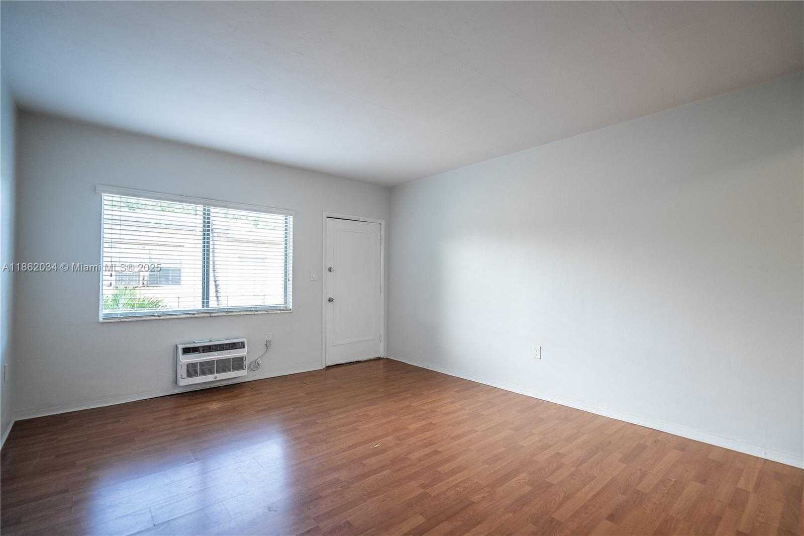 Small Image of 7315 HARDING AVE #12A, Miami Beach Number 2