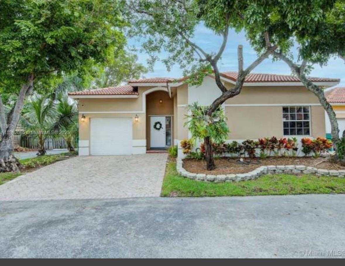 Small Image of 9000 SOUTH WEST 215TH TER, Cutler Bay Number 2