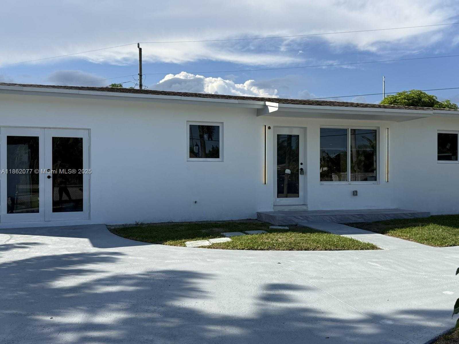 Small Image of 11805 SOUTH WEST 185TH ST, Miami Number 18