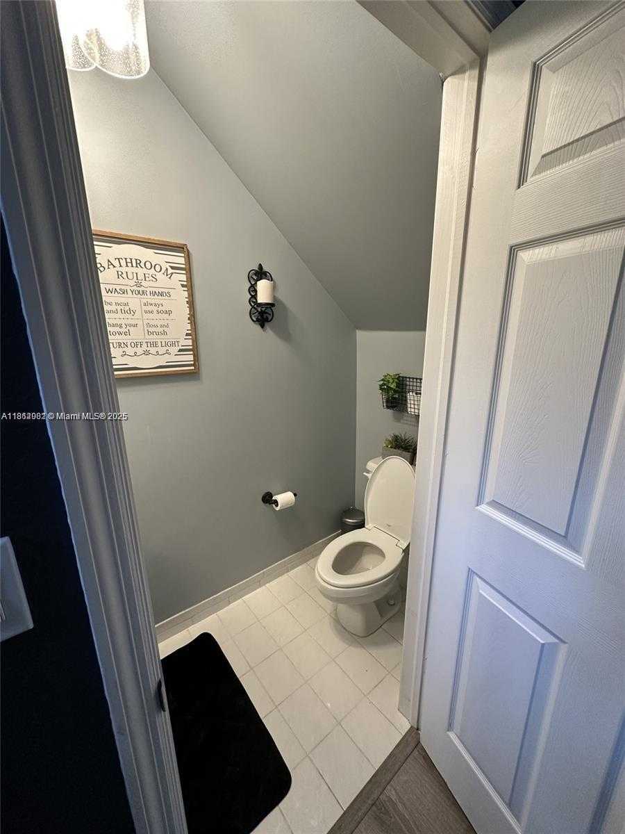 Small Image of 238 MAGNOLIA AVE #238, Davie Number 37