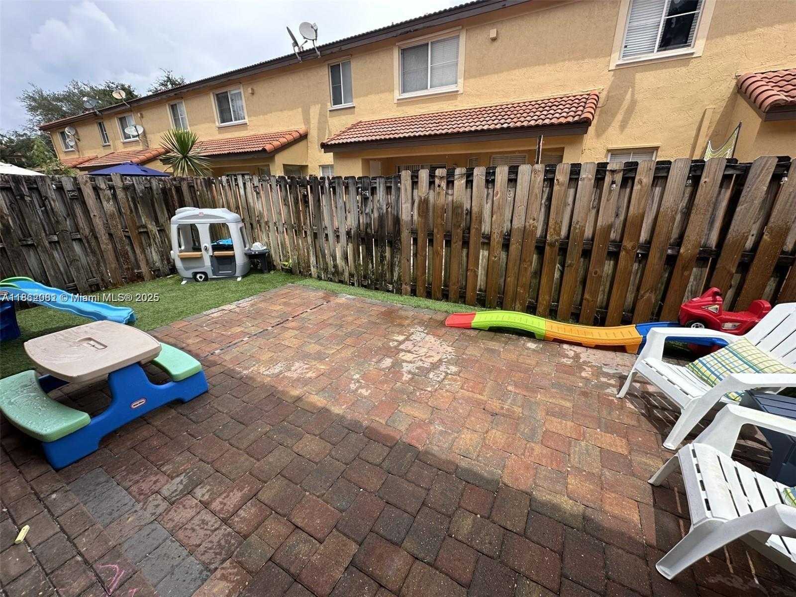 Small Image of 238 MAGNOLIA AVE #238, Davie Number 44