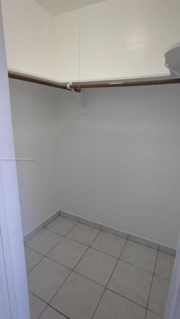 Small Image of 1546 ARTHUR ST #1A, Hollywood Number 3