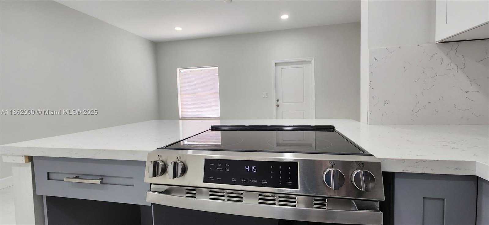 Small Image of 830 NORTH EAST 143RD ST, North Miami Number 11