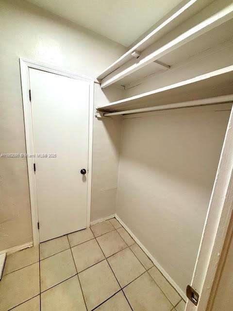 Small Image of 828 SALZEDO ST #828, Coral Gables Number 11