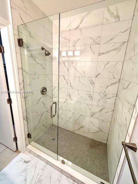 Small Image of 828 SALZEDO ST #828, Coral Gables Number 7