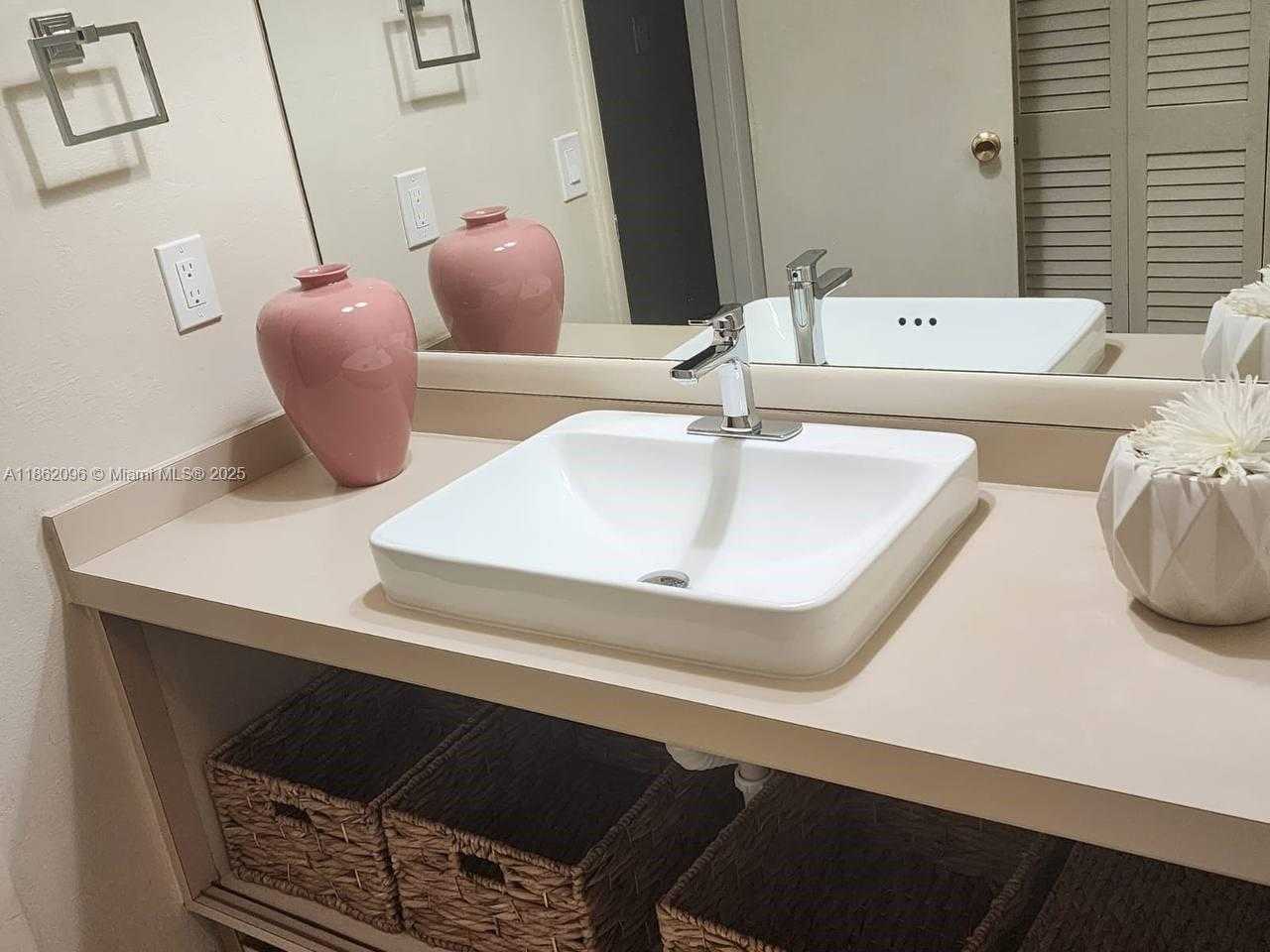 Small Image of 1825 SOUTH WEST 19TH ST #1825, Miami Number 14