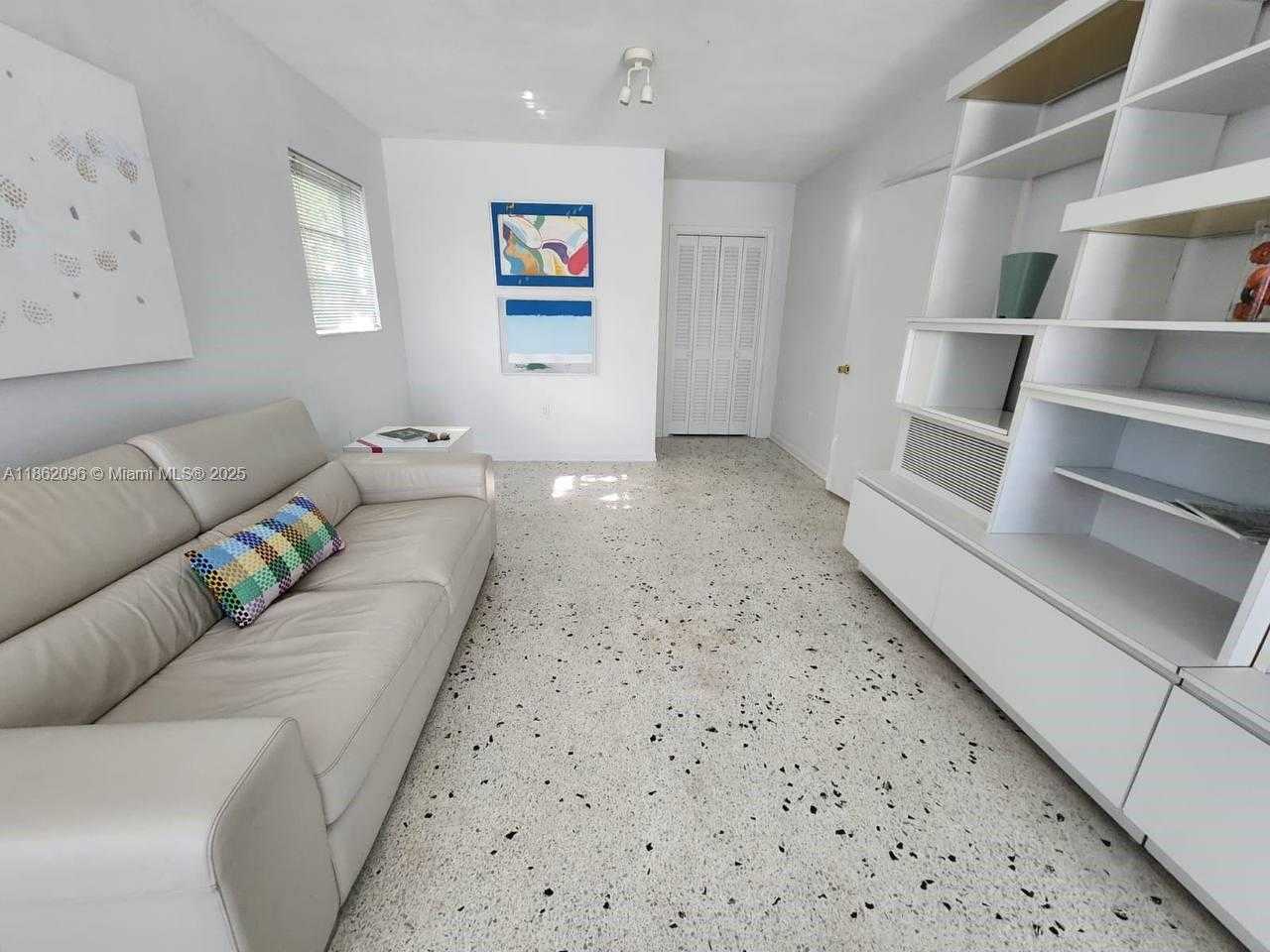 Small Image of 1825 SOUTH WEST 19TH ST #1825, Miami Number 4
