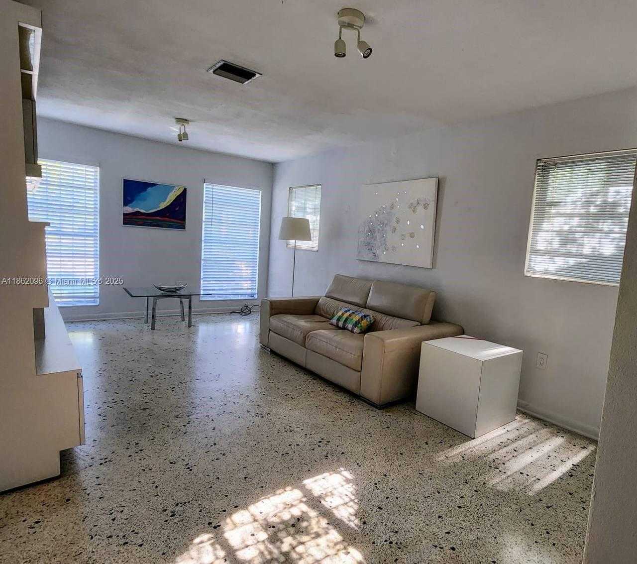 Small Image of 1825 SOUTH WEST 19TH ST #1825, Miami Number 5