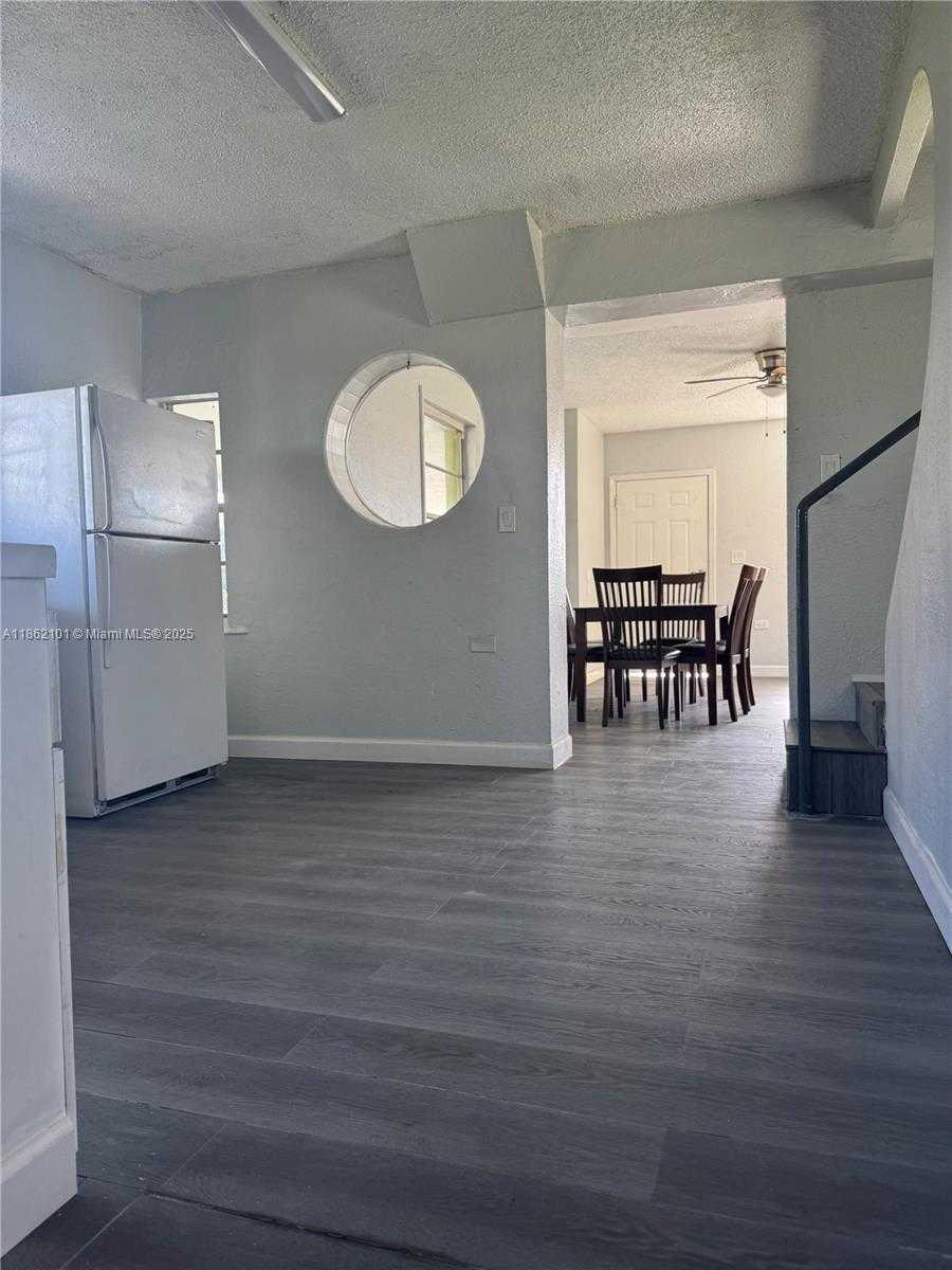 Small Image of 7802 NORTH WEST 8TH AVE #1, Miami Number 16
