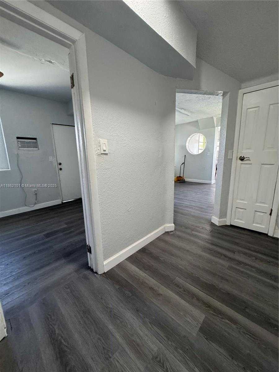 Small Image of 7802 NORTH WEST 8TH AVE #1, Miami Number 21