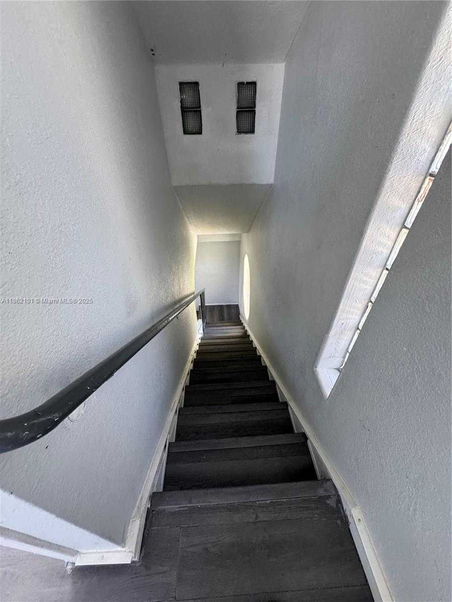 Small Image of 7802 NORTH WEST 8TH AVE #1, Miami Number 8