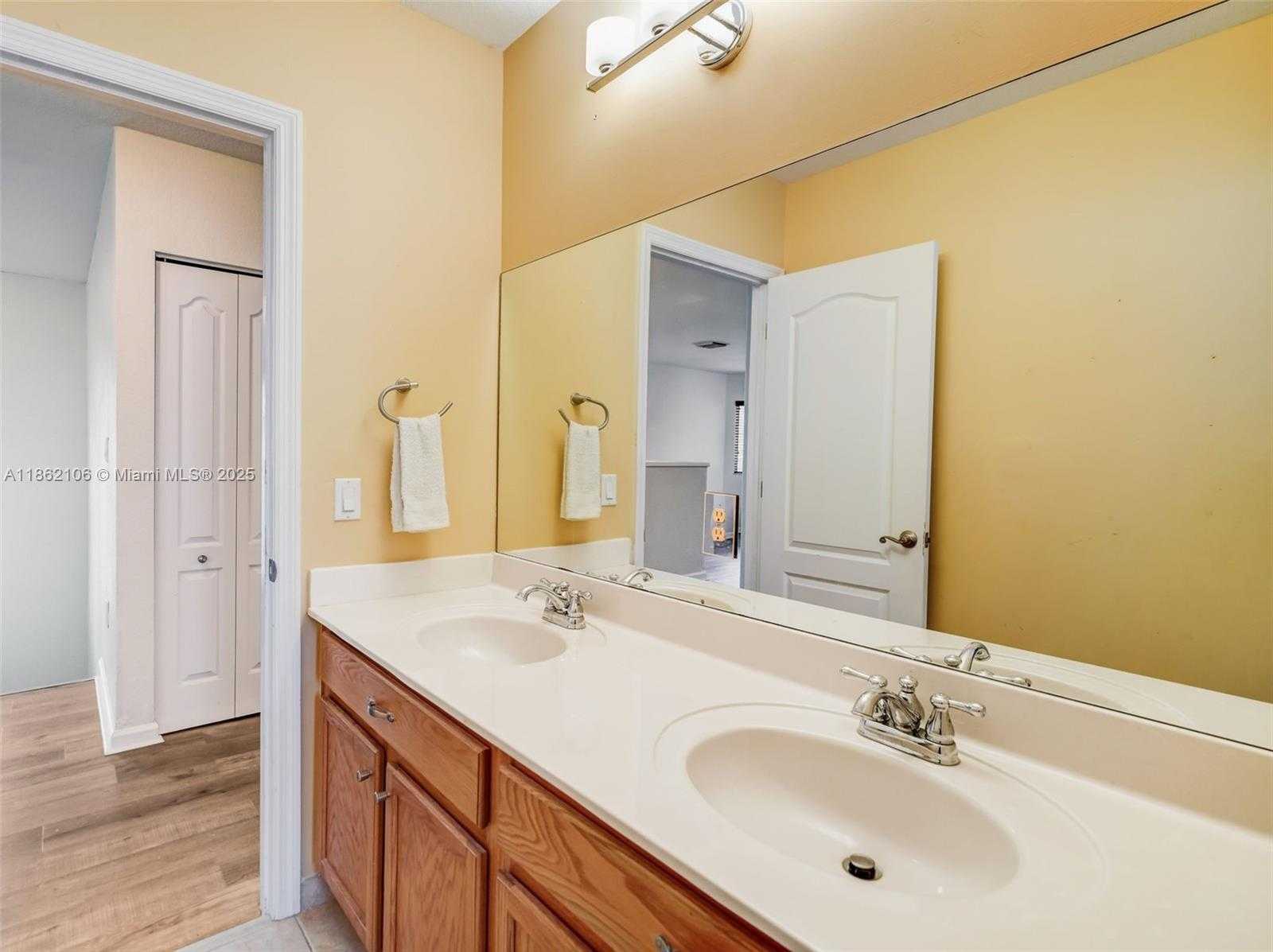Small Image of 14028 SOUTH WEST 274TH TER, Homestead Number 43