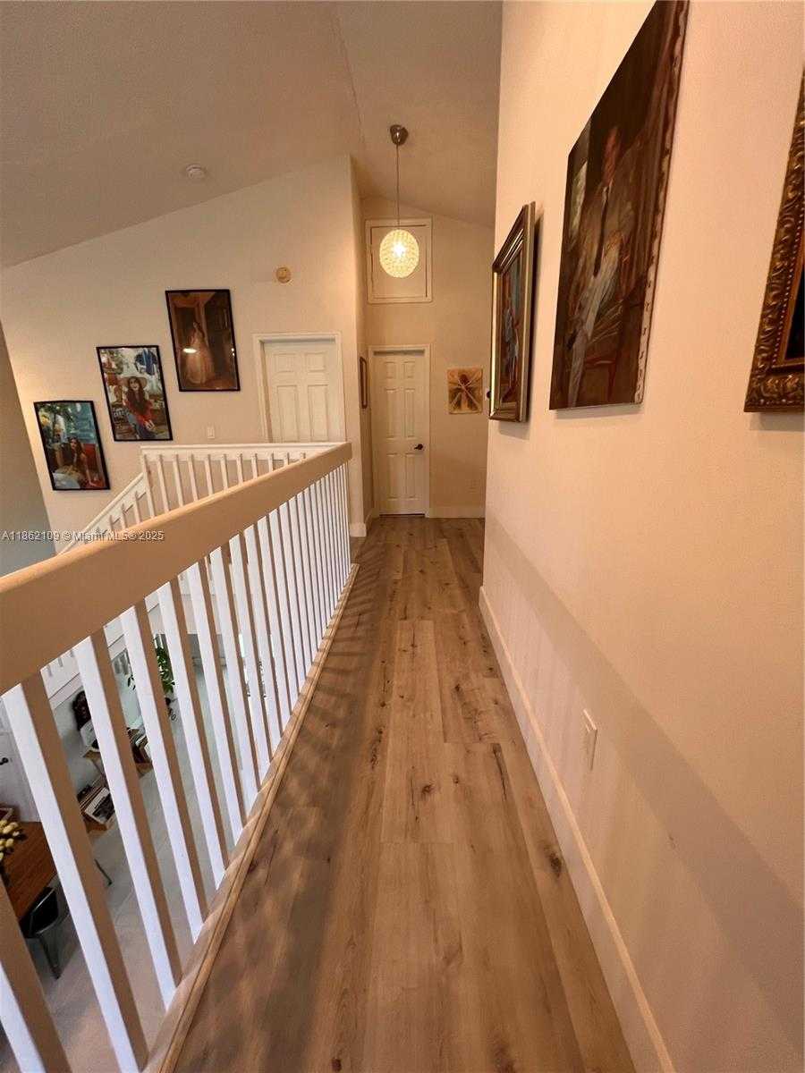 Small Image of 20611 NORTH WEST 8TH ST, Pembroke Pines Number 23