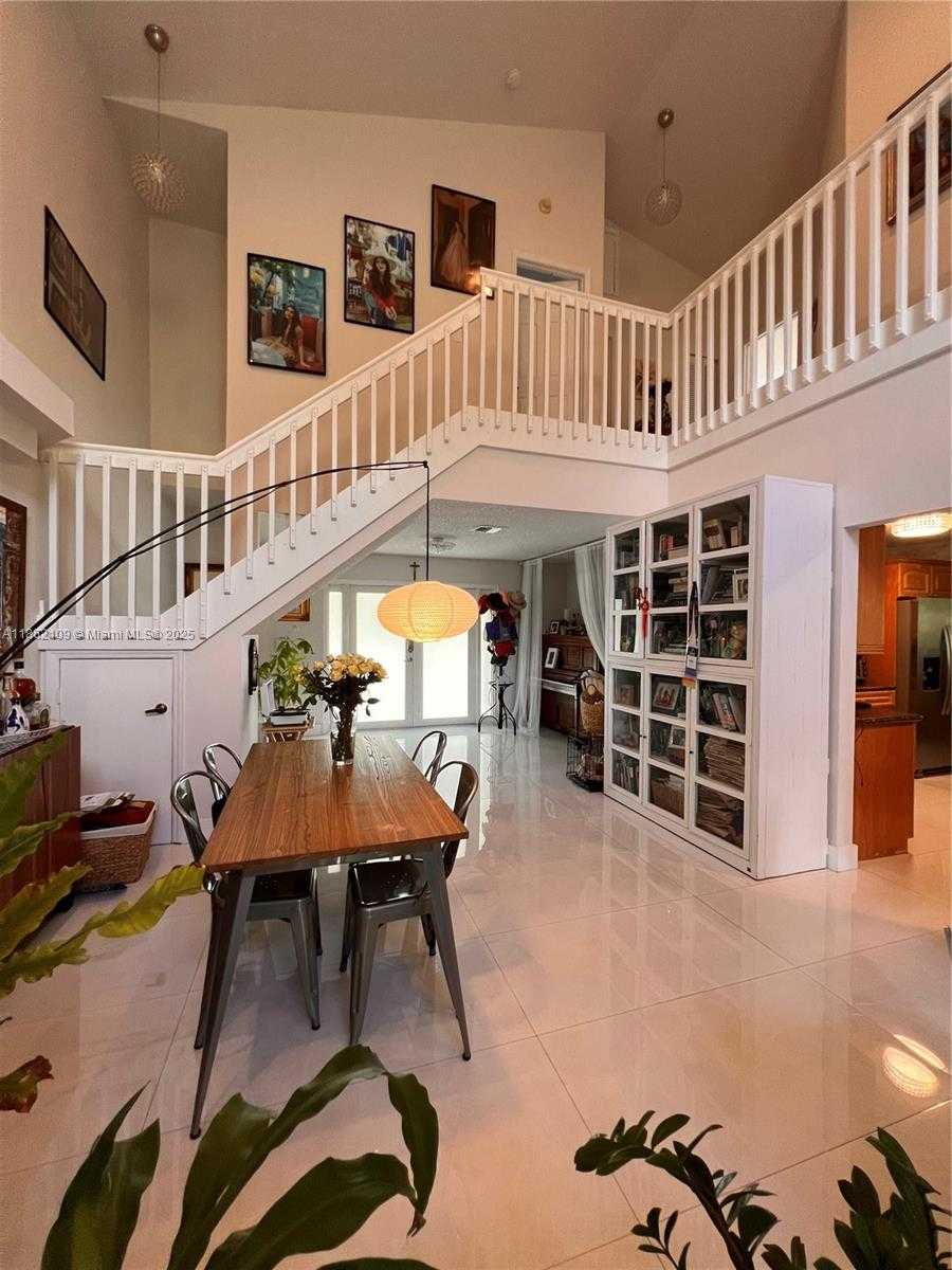 Small Image of 20611 NORTH WEST 8TH ST, Pembroke Pines Number 8