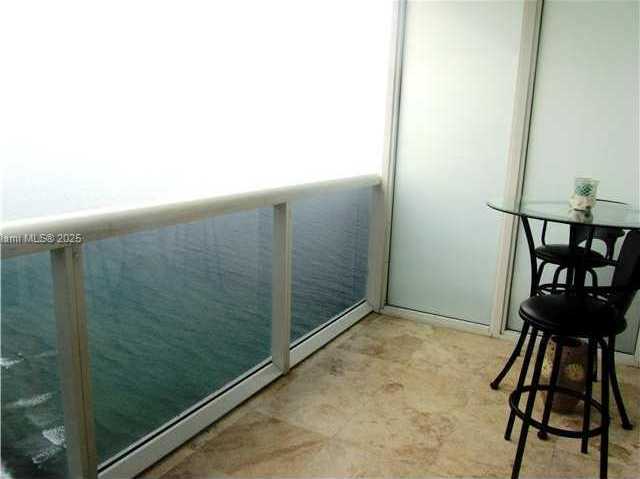Small Image of 1830 SOUTH OCEAN DR #4212, Hallandale Beach Number 3