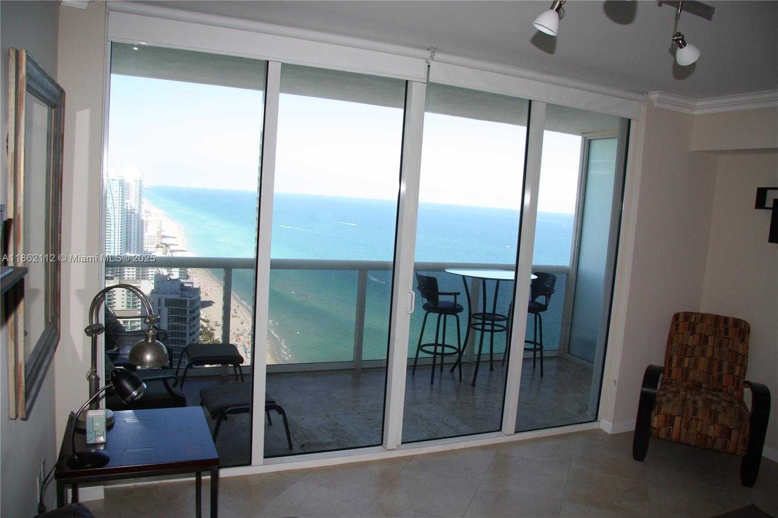 Small Image of 1830 SOUTH OCEAN DR #4212, Hallandale Beach Number 5