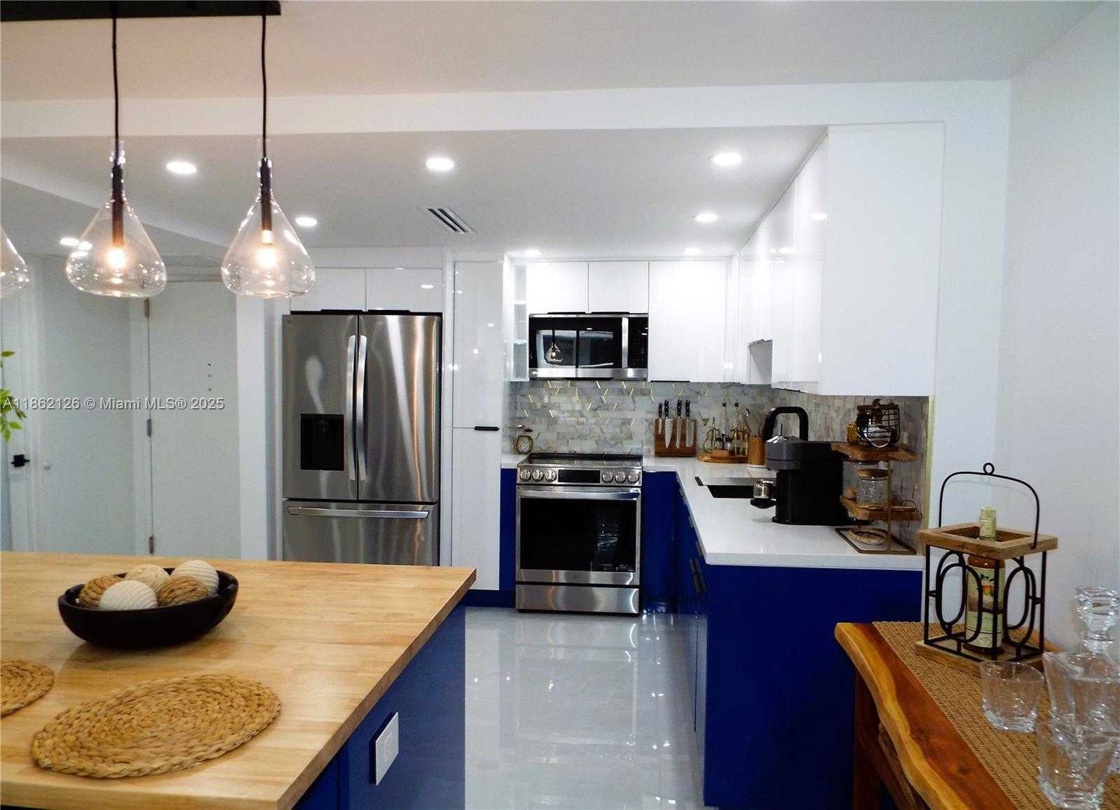 Small Image of 5701 COLLINS AVE #1619, Miami Beach Number 14