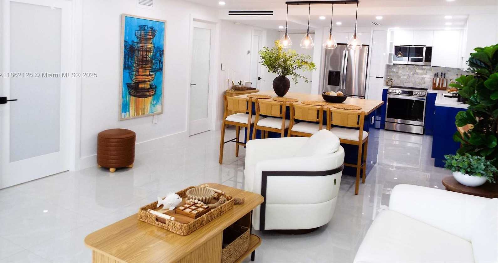 Small Image of 5701 COLLINS AVE #1619, Miami Beach Number 2