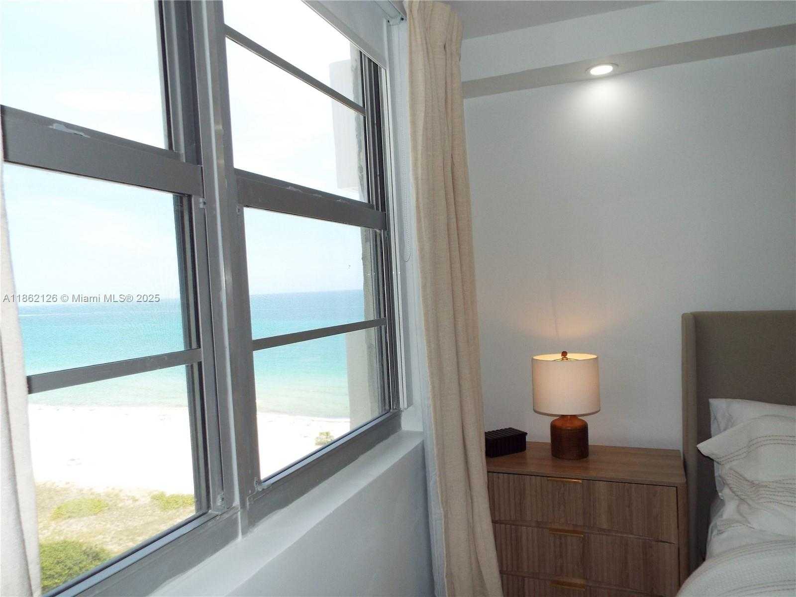 Small Image of 5701 COLLINS AVE #1619, Miami Beach Number 48